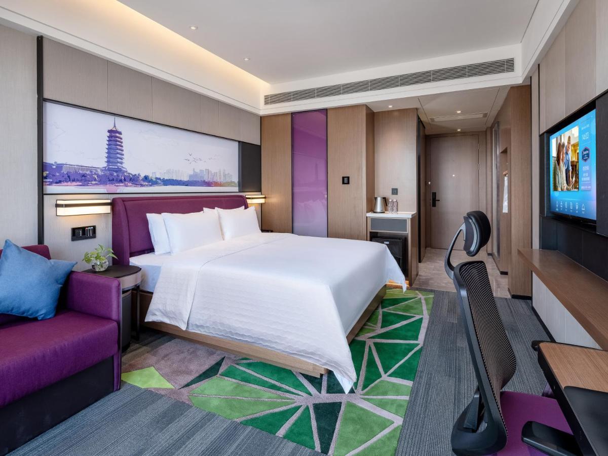 Готель Hampton By Hilton Nanning Wuxiang Екстер'єр фото