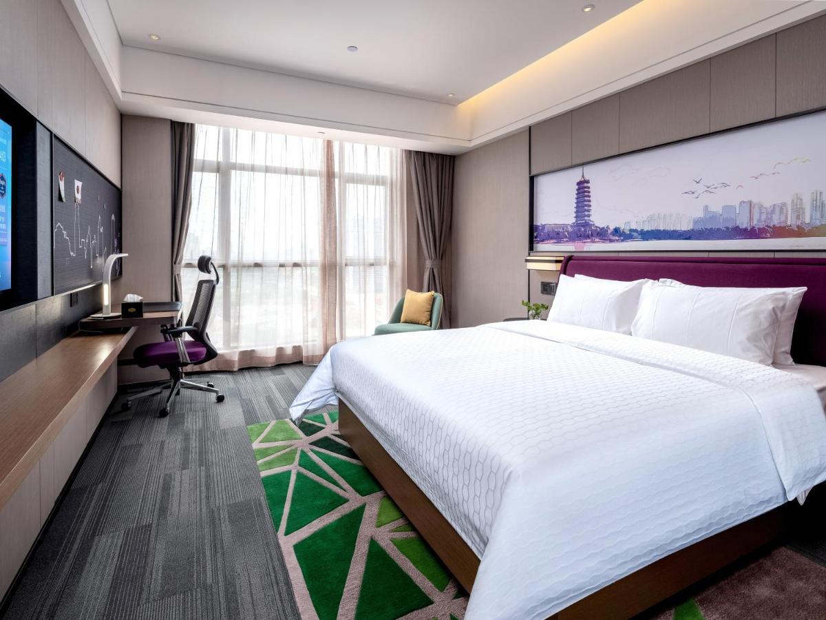 Готель Hampton By Hilton Nanning Wuxiang Екстер'єр фото