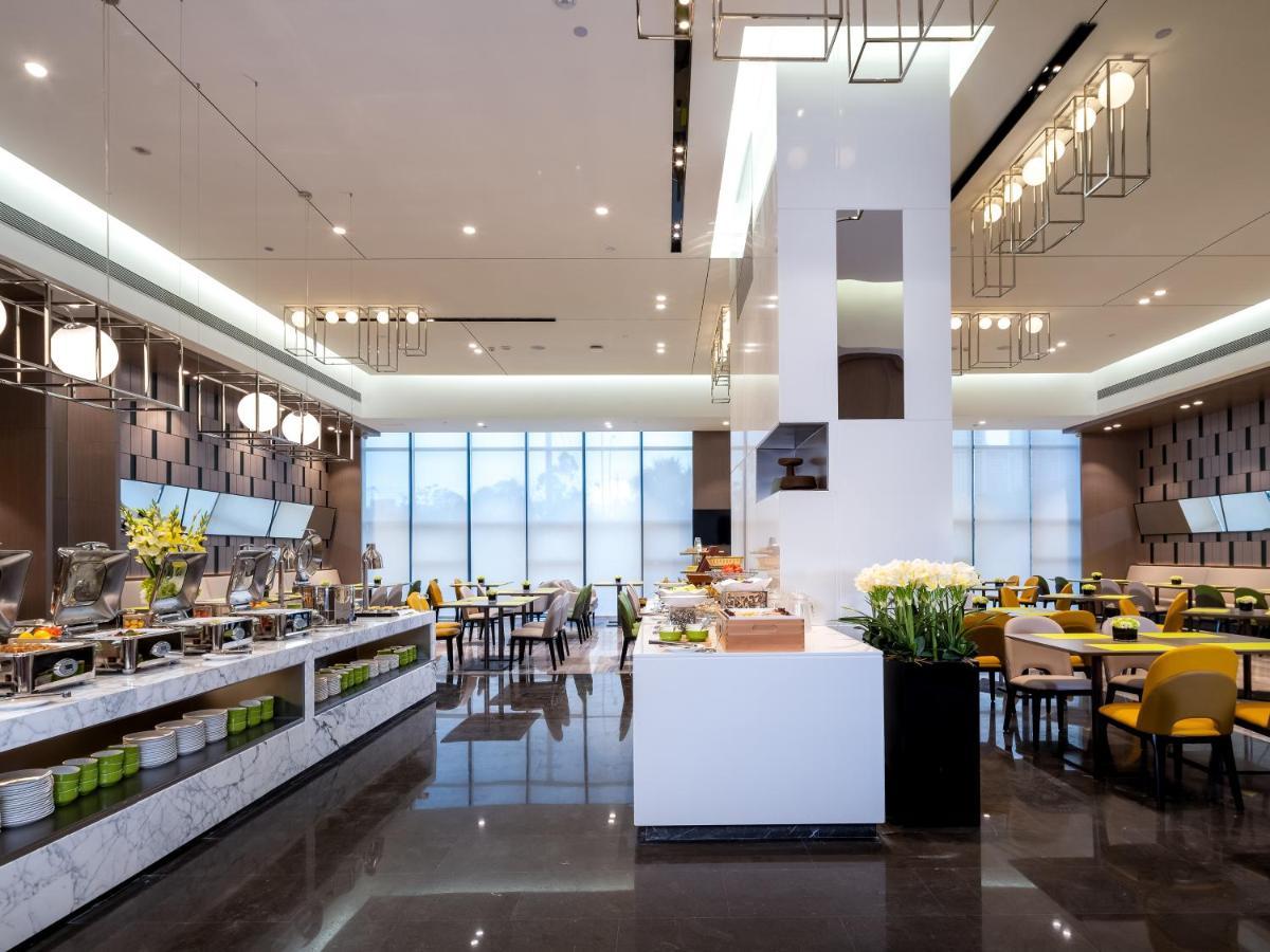 Готель Hampton By Hilton Nanning Wuxiang Екстер'єр фото