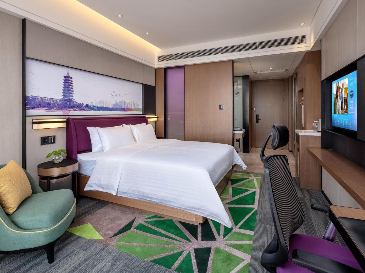 Готель Hampton By Hilton Nanning Wuxiang Екстер'єр фото