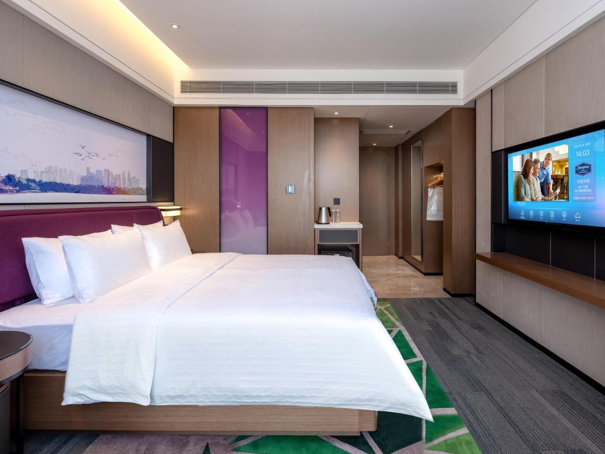 Готель Hampton By Hilton Nanning Wuxiang Екстер'єр фото