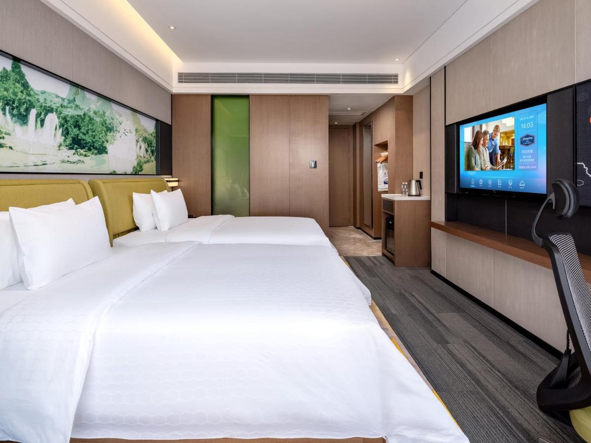 Готель Hampton By Hilton Nanning Wuxiang Екстер'єр фото